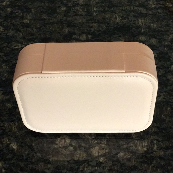 “Aimee” Travel Jewelry Case - Picture 6 of 10